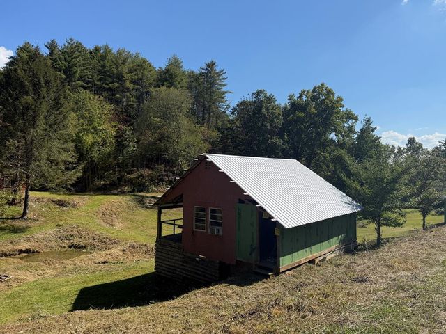 37 Shady Creek Ridge, Marble, NC 28905