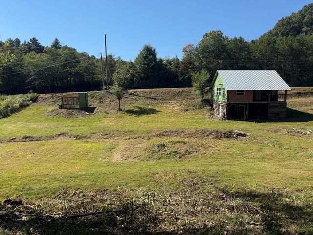 37 Shady Creek Ridge, Marble, NC 28905