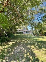 2300 Highmoor Road, Highland Park, IL 60035