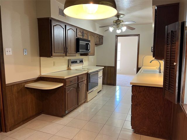 1302 Cherokee Drive, Richardson, TX 75080