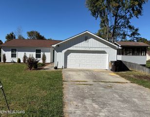 1316 Graycreek Lane, Knoxville, TN 37923