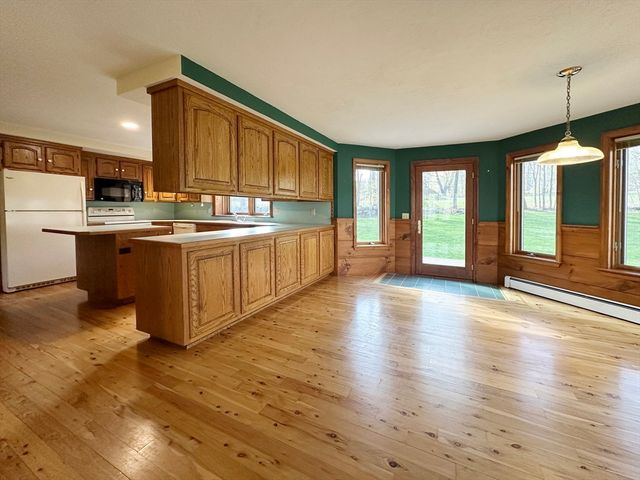 399 Central Tpke, Sutton, MA 01590