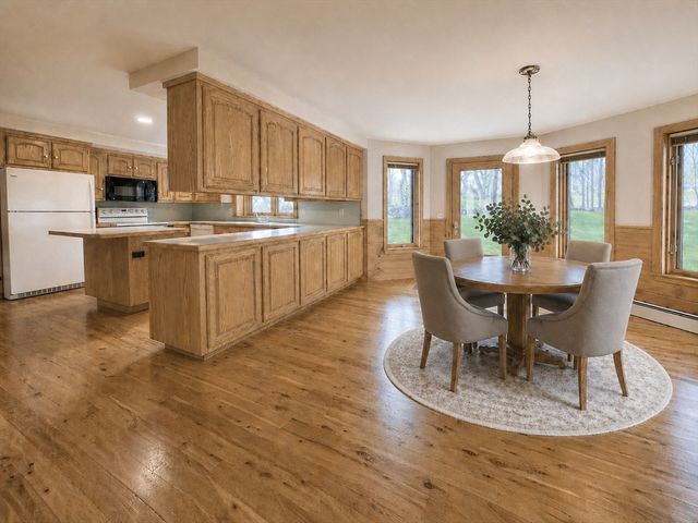 399 Central Tpke, Sutton, MA 01590