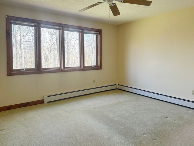 399 Central Tpke, Sutton, MA 01590