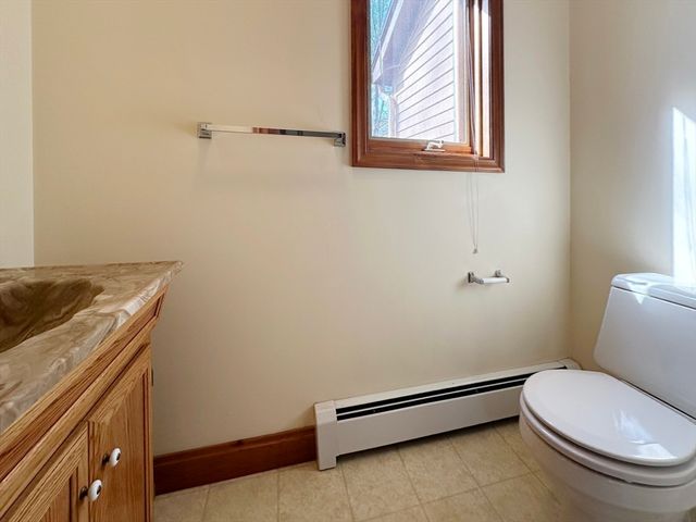 399 Central Tpke, Sutton, MA 01590