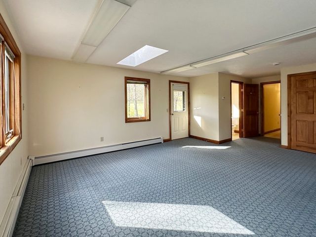 399 Central Tpke, Sutton, MA 01590