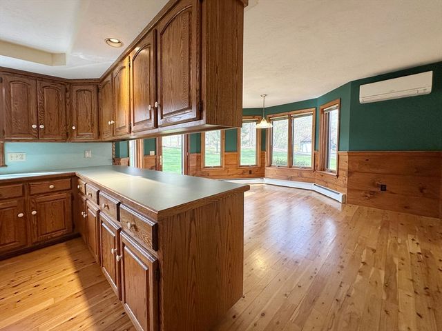 399 Central Tpke, Sutton, MA 01590