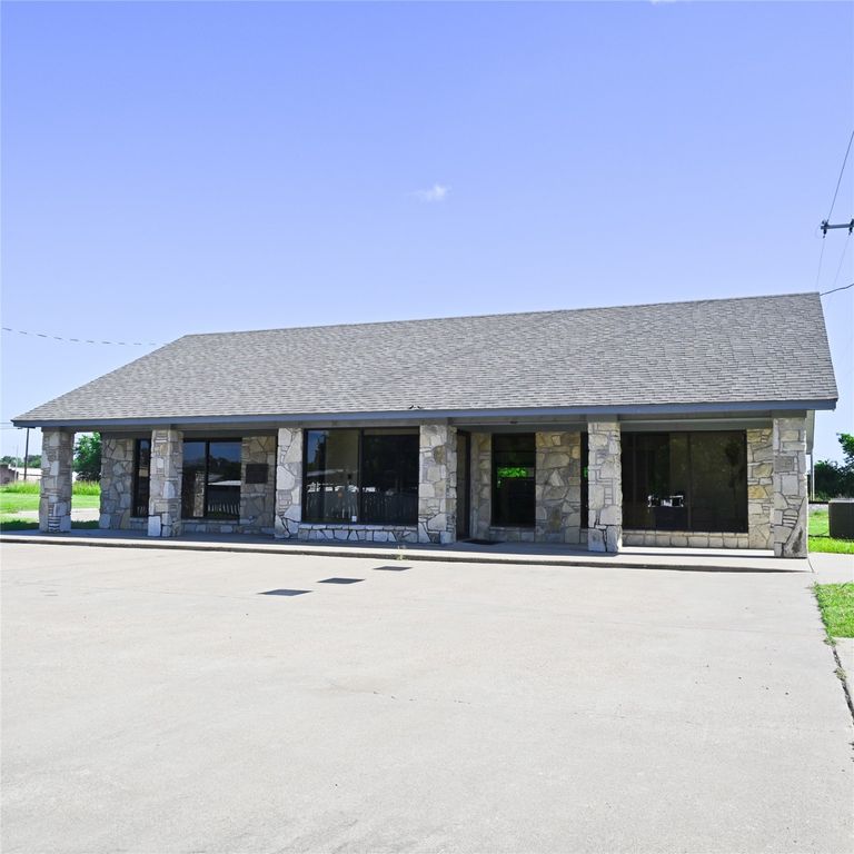 117 Gordon Road, Mingus, TX 76463