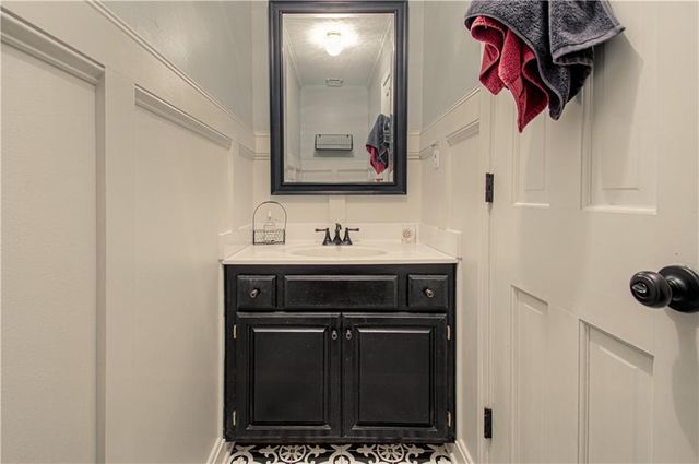 12015 State Route 7 Highway, Lee's Summit, MO 64086