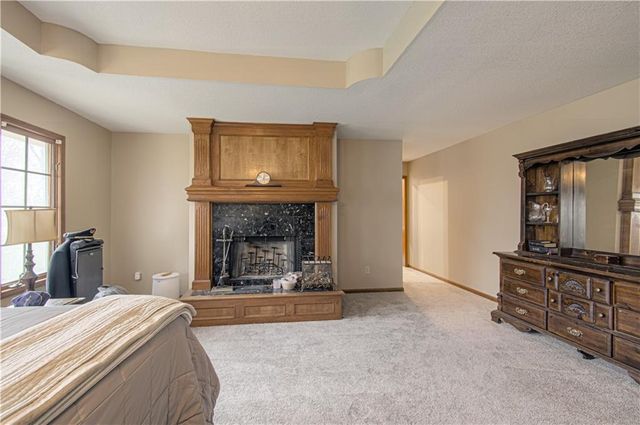 12015 State Route 7 Highway, Lee's Summit, MO 64086