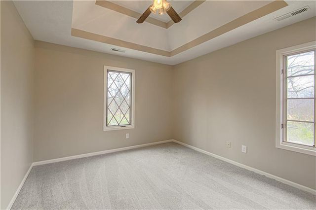 12015 State Route 7 Highway, Lee's Summit, MO 64086