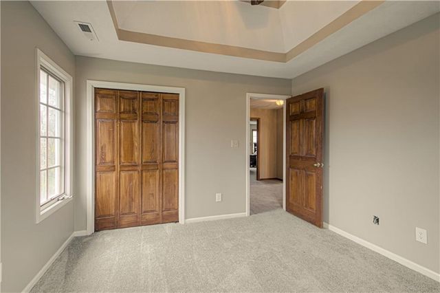 12015 State Route 7 Highway, Lee's Summit, MO 64086