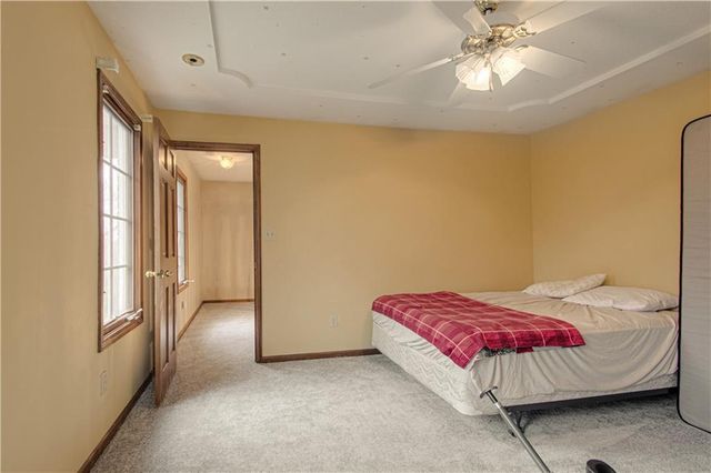 12015 State Route 7 Highway, Lee's Summit, MO 64086