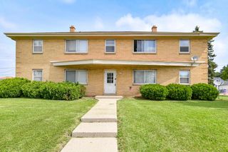 2410 W Howard AVENUE, Milwaukee, WI 53221