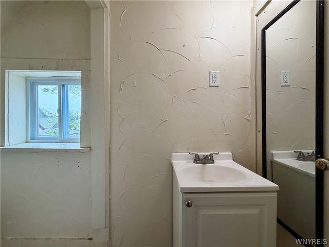 210 Timon Street, Buffalo, NY 14208