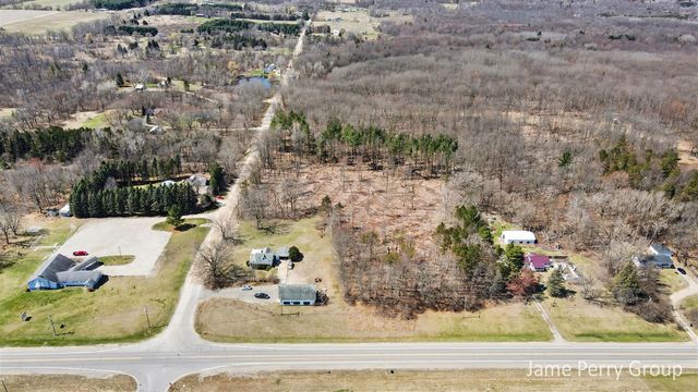 80 W Holland Lake Road, Sheridan, MI 48884