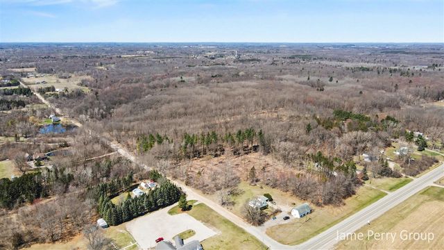 80 W Holland Lake Road, Sheridan, MI 48884