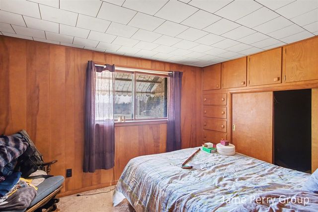 80 W Holland Lake Road, Sheridan, MI 48884