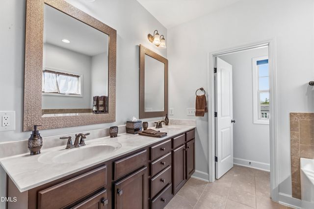 208 Tarkenton Court, Clayton, NC 27527