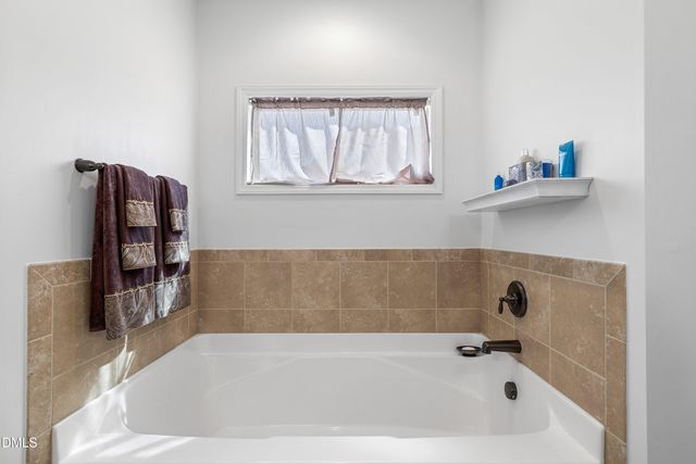 208 Tarkenton Court, Clayton, NC 27527