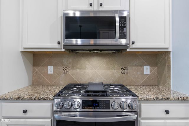 208 Tarkenton Court, Clayton, NC 27527