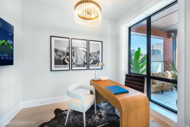 116 N Willard Court PH01, Chicago, IL 60607