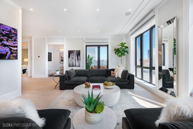 116 N Willard Court PH01, Chicago, IL 60607