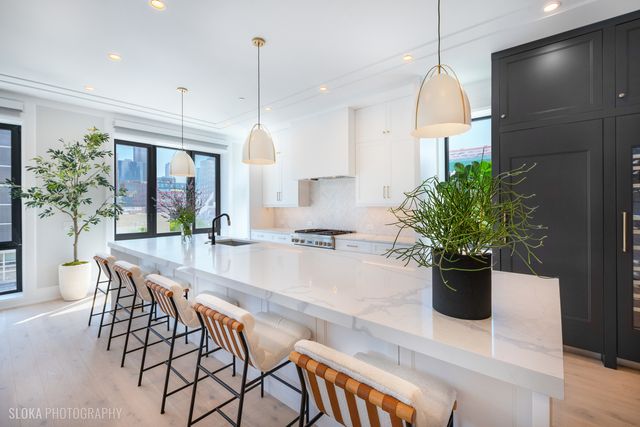 116 N Willard Court PH01, Chicago, IL 60607