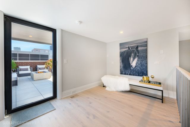 116 N Willard Court PH01, Chicago, IL 60607