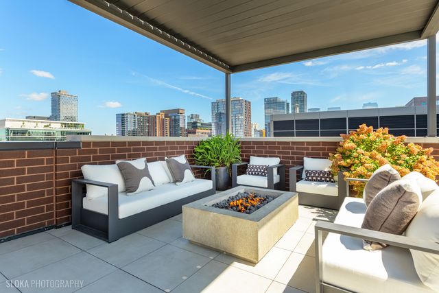 116 N Willard Court PH01, Chicago, IL 60607