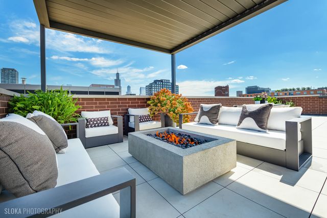 116 N Willard Court PH01, Chicago, IL 60607