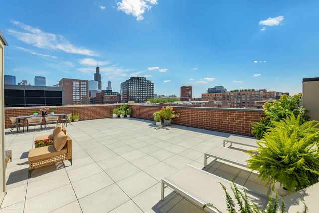 116 N Willard Court PH01, Chicago, IL 60607