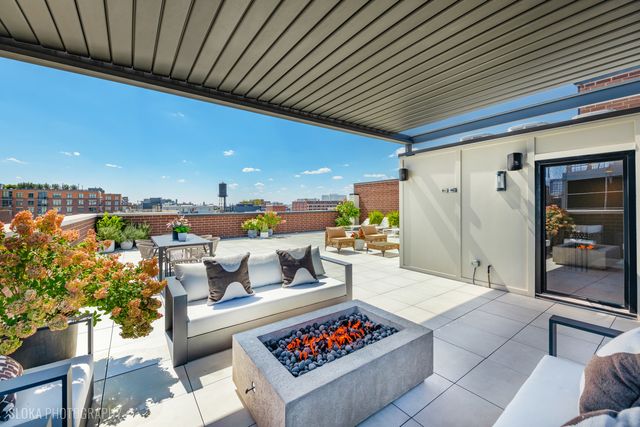 116 N Willard Court PH01, Chicago, IL 60607