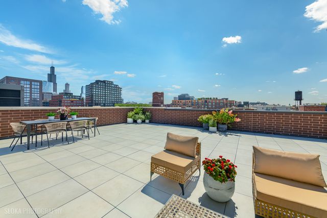 116 N Willard Court PH01, Chicago, IL 60607