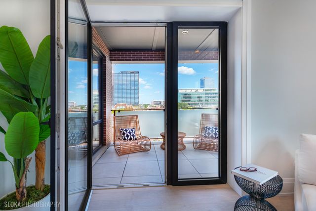 116 N Willard Court PH01, Chicago, IL 60607