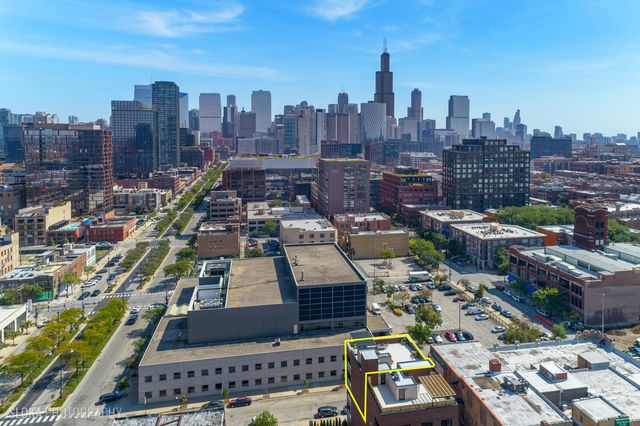 116 N Willard Court PH01, Chicago, IL 60607