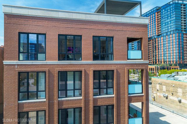 116 N Willard Court PH01, Chicago, IL 60607