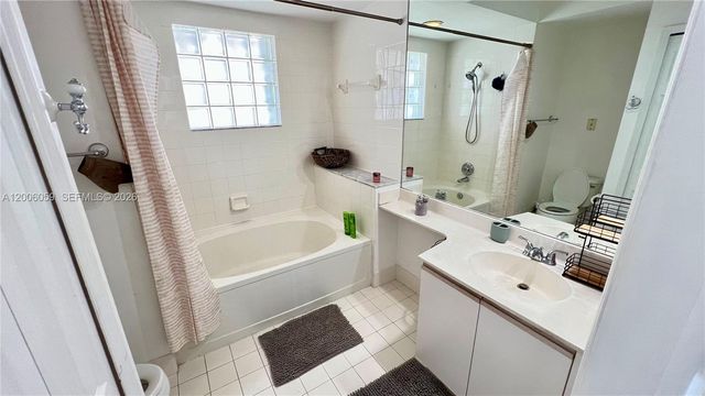 3255 NE 184th St 12408, Aventura, FL 33160