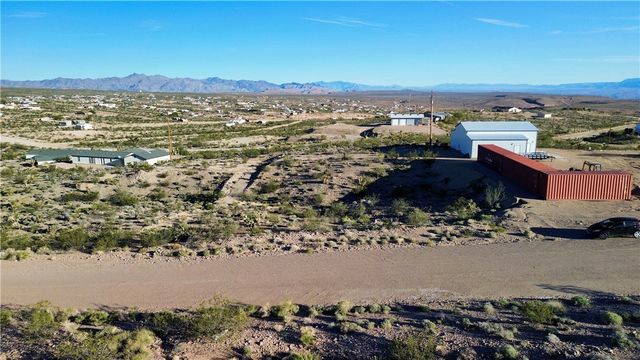 1255 E Pueblo Drive, Meadview, AZ 86444