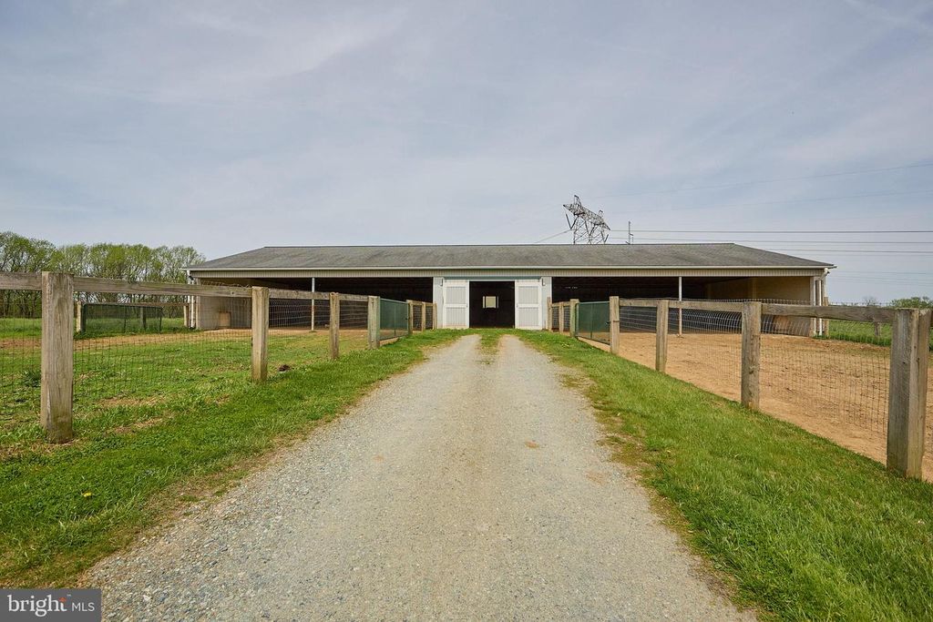 Image 42 of property listing at 1089 NESBITT RD, Colora, MD 21917