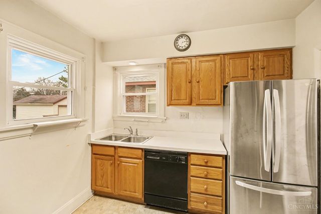 1966 Avonlea Avenue, Cincinnati, OH 45237