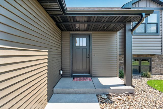488 Gopher Court, New Richmond, WI 54017