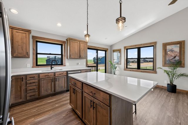 488 Gopher Court, New Richmond, WI 54017