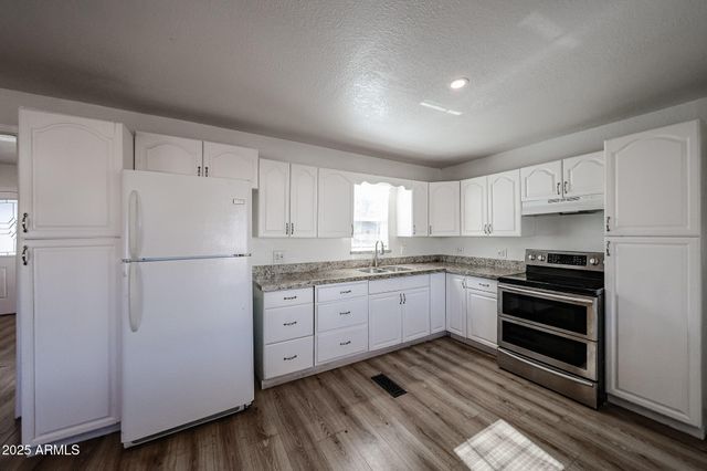 2839 E MARCO POLO Road, Phoenix, AZ 85050