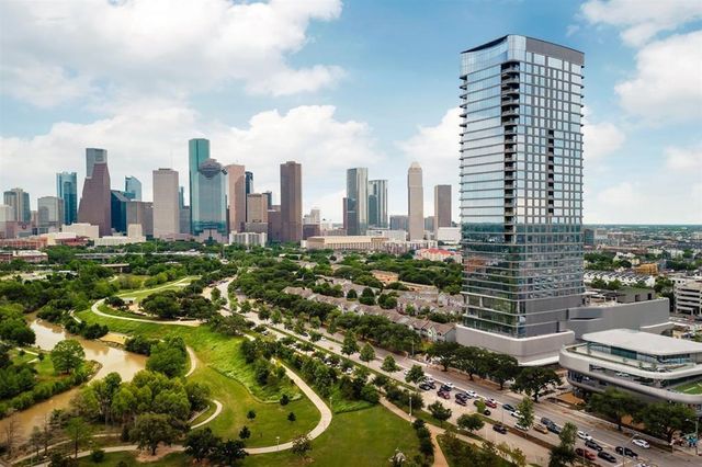 1711 Allen Pkwy 1907, Houston, TX 77019