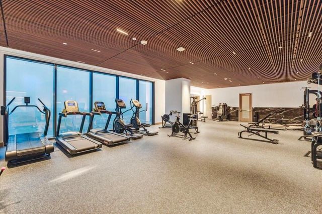 1711 Allen Pkwy 1907, Houston, TX 77019