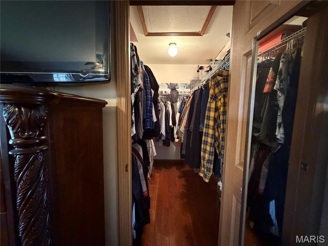 719 White Dogwood Court, St Clair, MO 63077