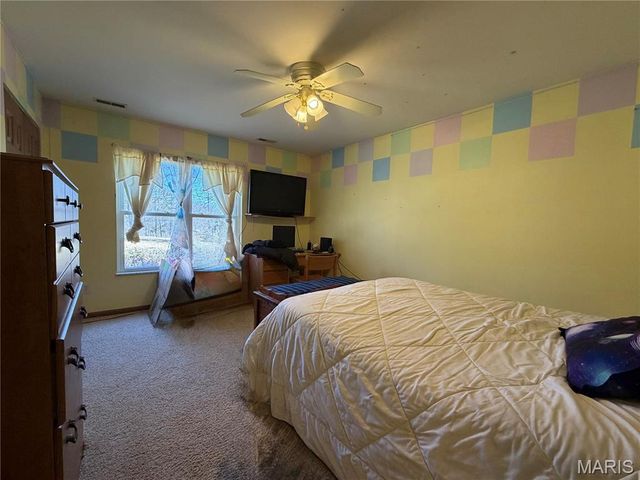 719 White Dogwood Court, St Clair, MO 63077