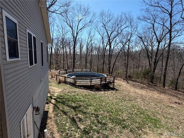 719 White Dogwood Court, St Clair, MO 63077