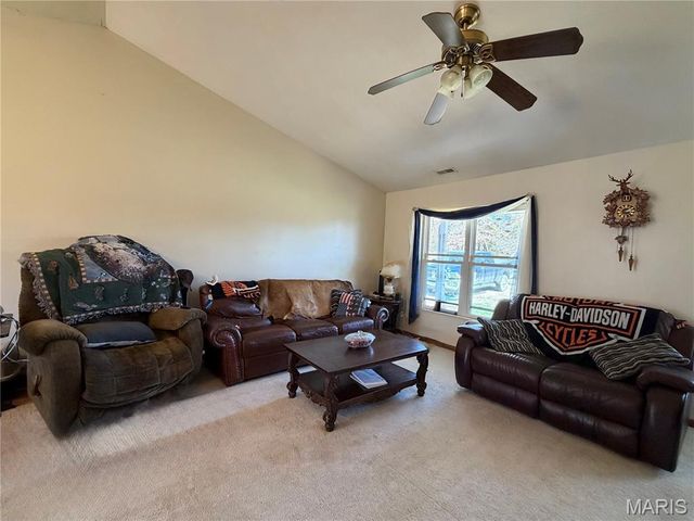 719 White Dogwood Court, St Clair, MO 63077